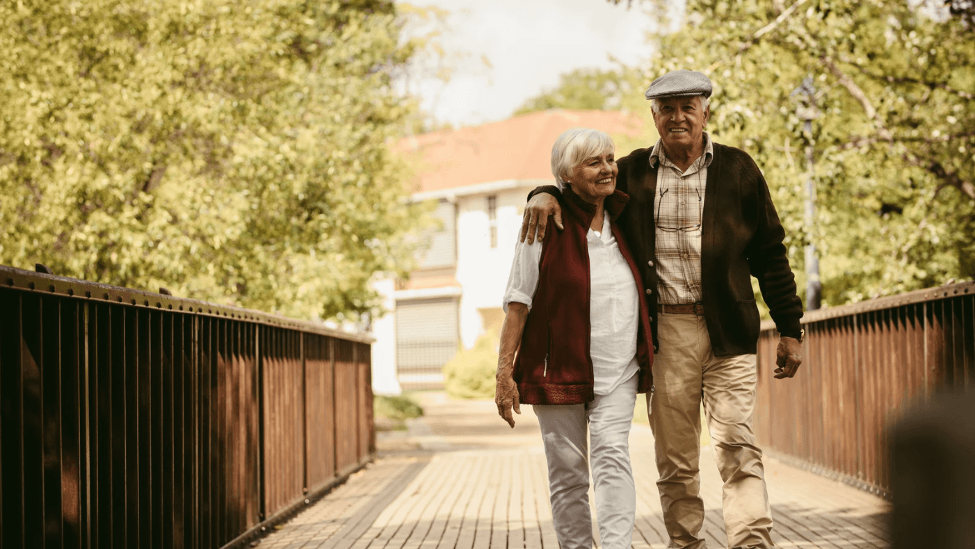 The Post-Meal Reset: Why a 10-Minute Walk After Meals May Matter More Than Your Workout Timing