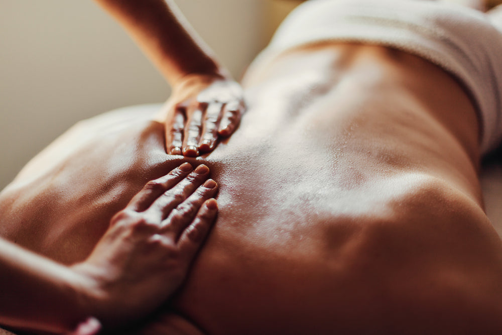How to Give Your Partner a Better Massage (Plus 3 Things to Avoid)